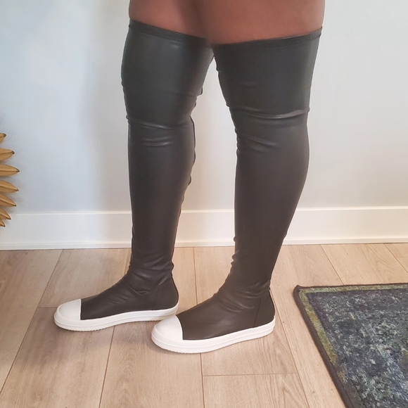 Thigh boots - Picture 3 of 3
